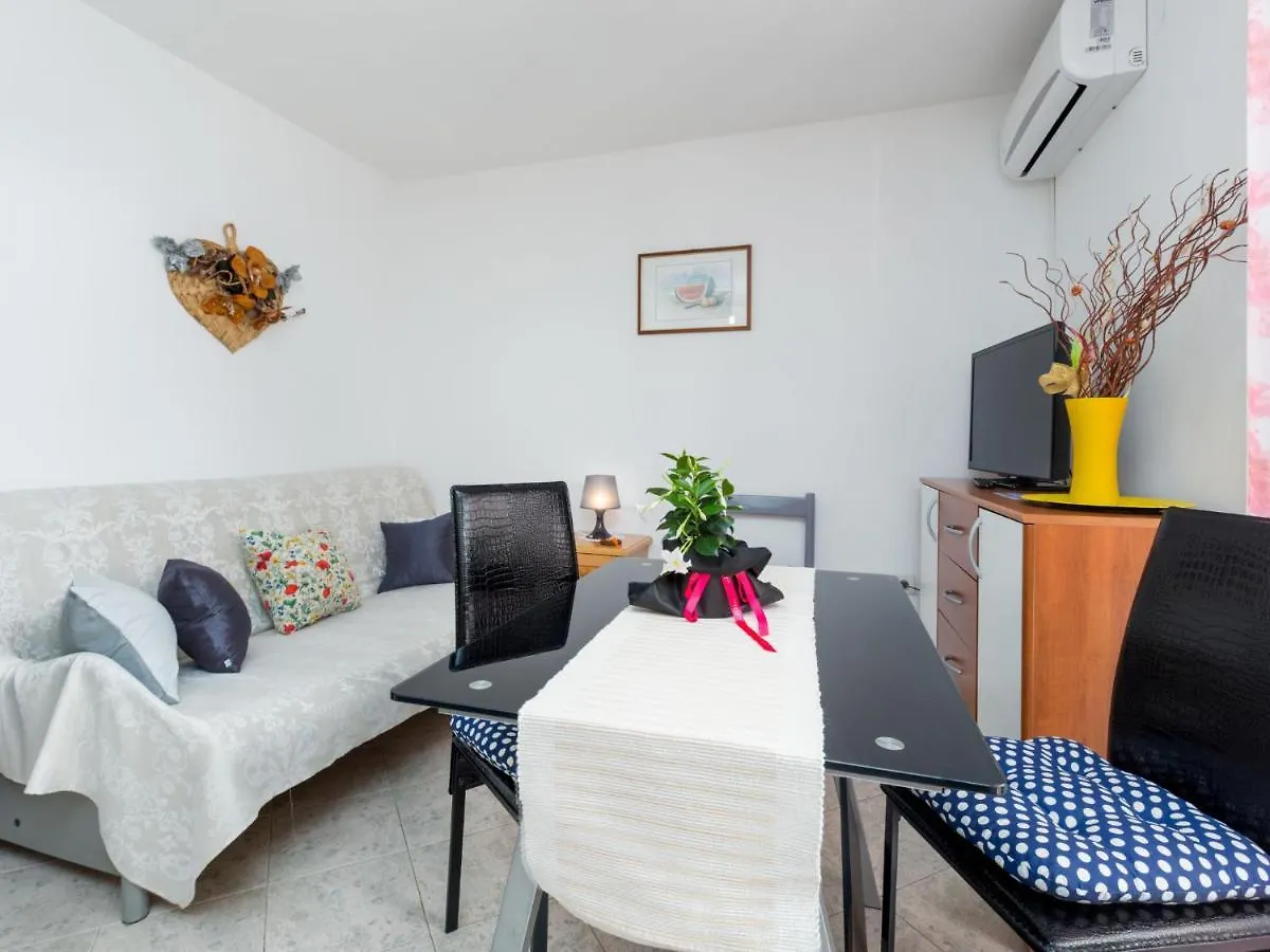 Apartment Nena - Prc425 By Interhome Nova Vas